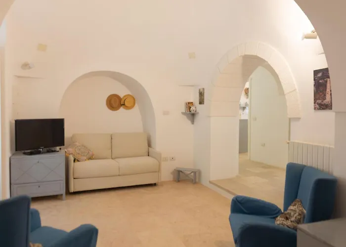 Trullo In Puglia With Pool And Valley Views *