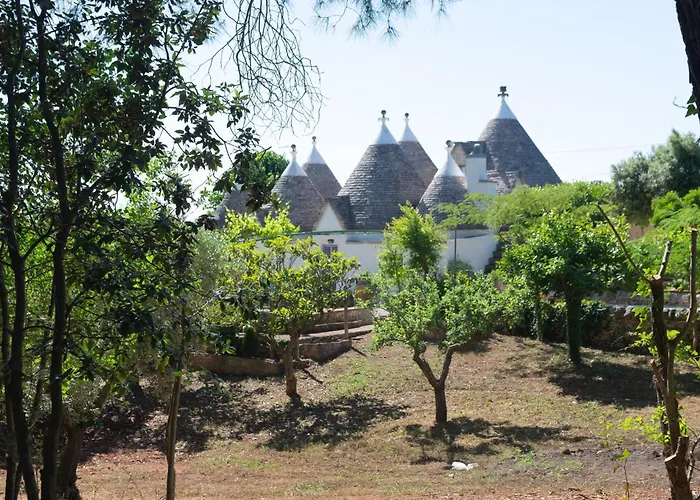 Trullo In Puglia With Pool And Valley Views *